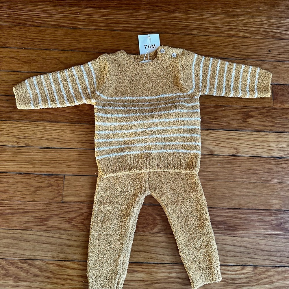7AM Enfant_NEW!! 6-9 months Matching Set